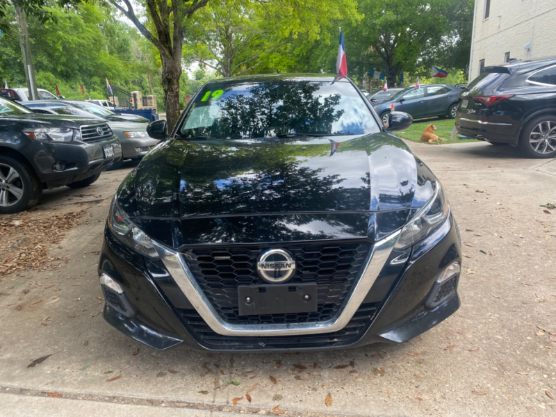 Nissan Altima 2019 price $4,000 Down