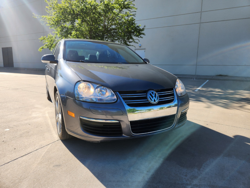 Volkswagen Jetta Sedan 2009 price $6,400