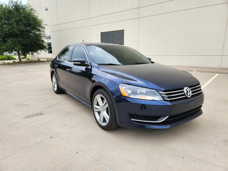 Volkswagen Passat 2014 price $8,400