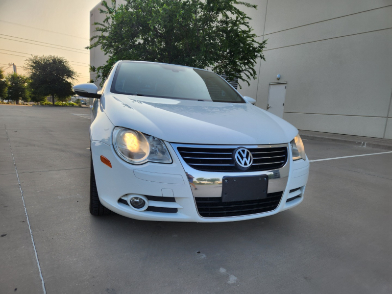 Volkswagen Eos 2010 price $7,400