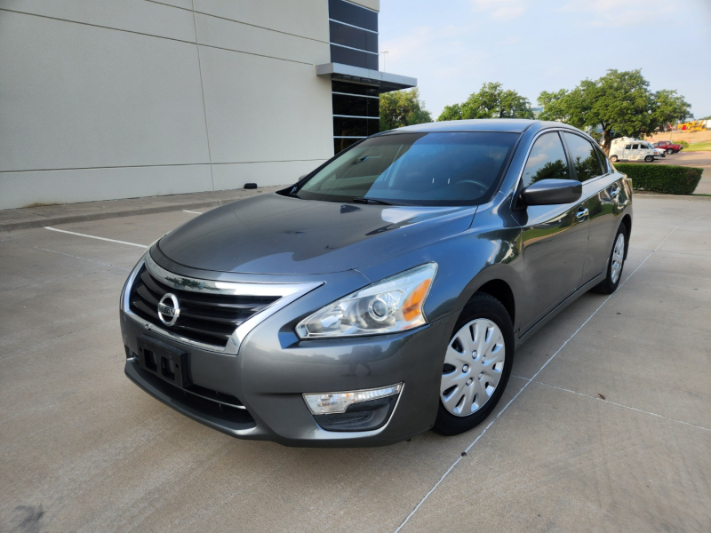 Nissan Altima 2014 price $6,900