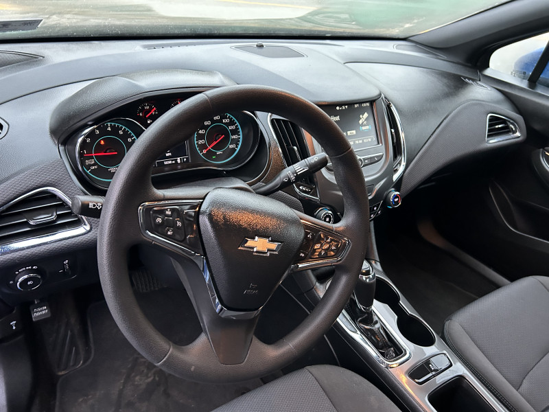 Chevrolet Cruze 2018 price $14,995