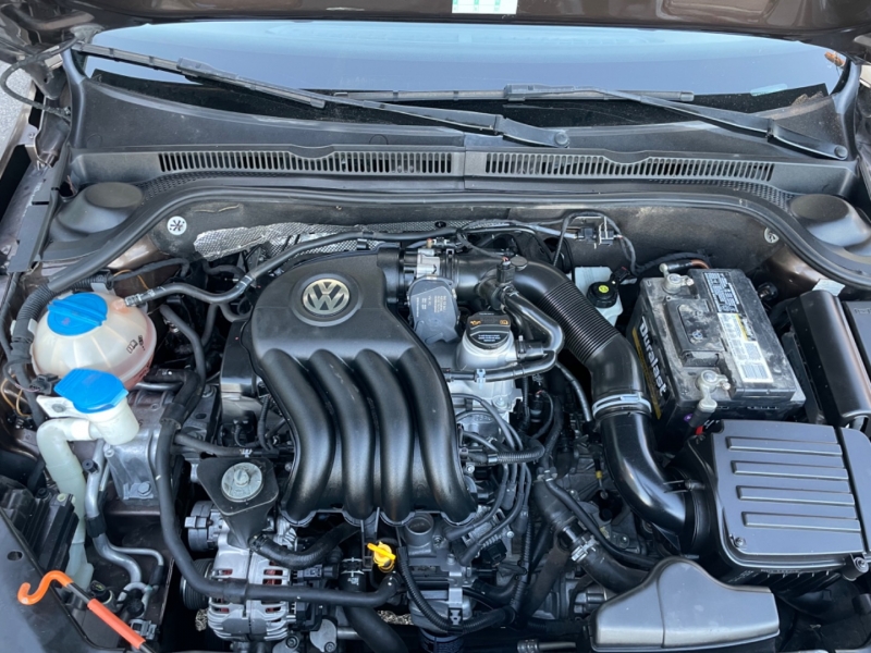 Volkswagen Jetta Sedan 2011 price $7,900