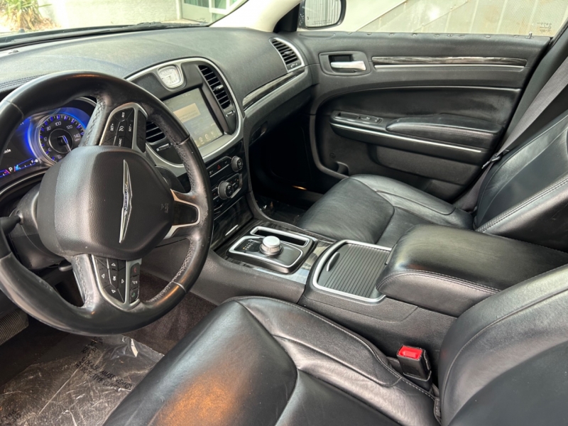 Chrysler 300 2016 price $11,000