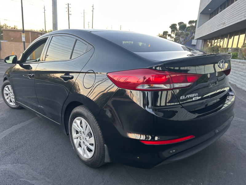 Hyundai Elantra 2018 price $8,995