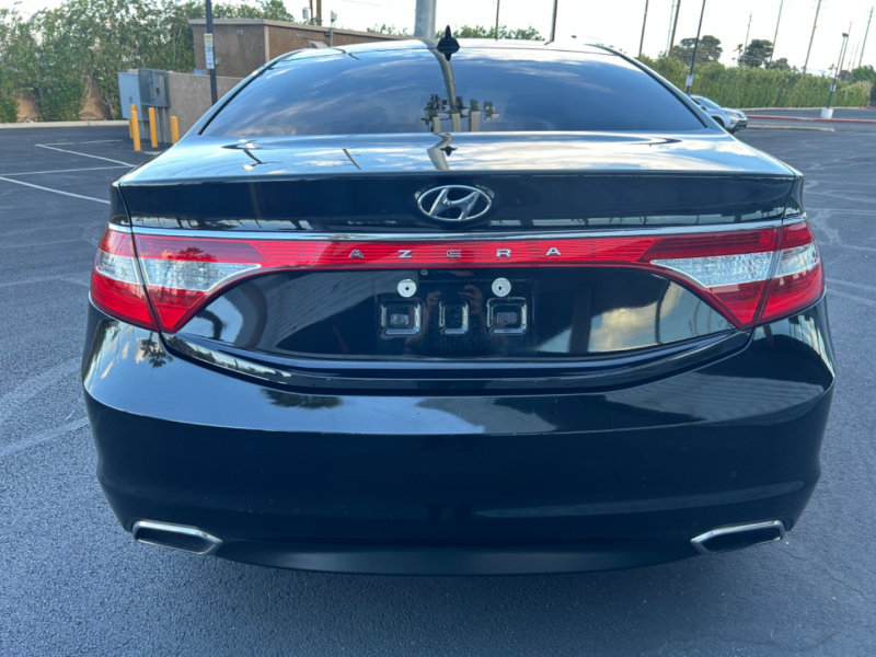 Hyundai Azera 2015 price $8,999