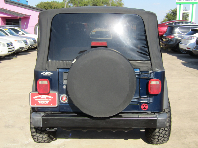 Jeep Wrangler 2003 price $13,750