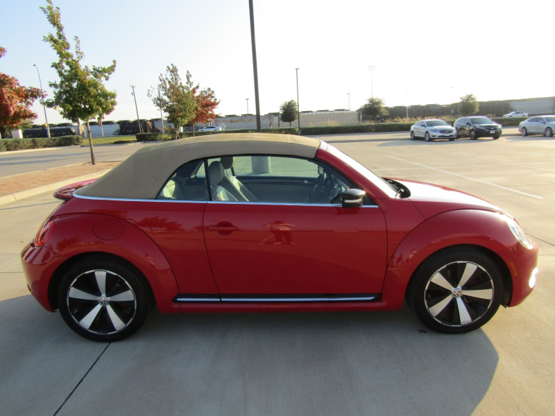 Volkswagen Beetle Convertible 2013 price $11,750