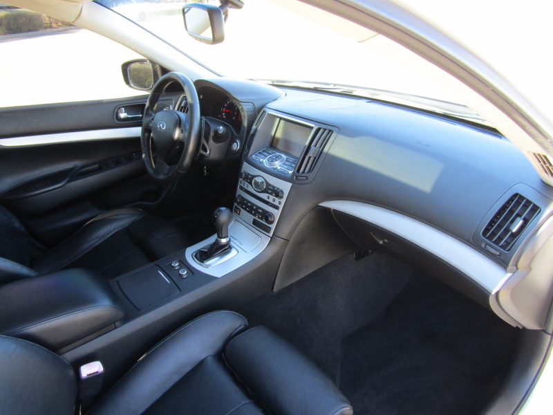 Infiniti G37 Sedan 2009 price $9,250