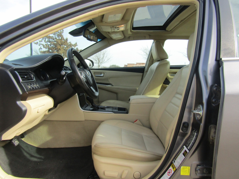 Toyota Camry 2015 price $14,450
