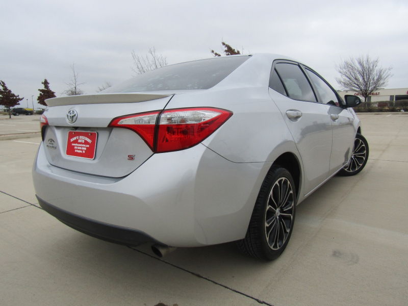 Toyota Corolla 2015 price $11,850