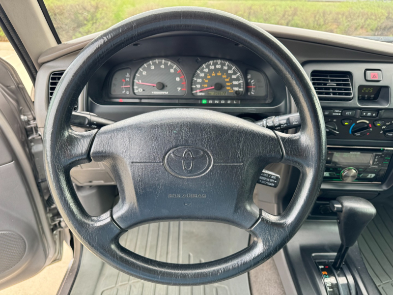 Toyota 4Runner 2002 price $8,950