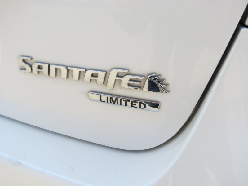 Hyundai Santa Fe 2010 price $6,950