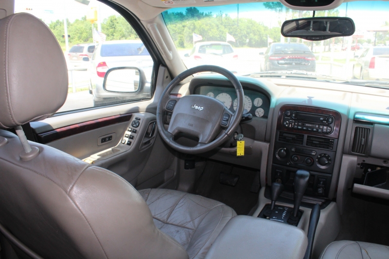 Jeep Grand Cherokee 2003 price $3,495