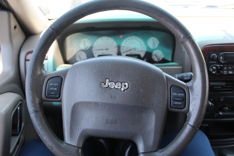 Jeep Grand Cherokee 2003 price $3,495