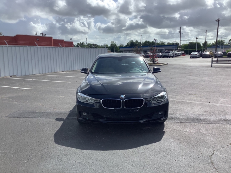 BMW 3-Series 2018 price $14,995