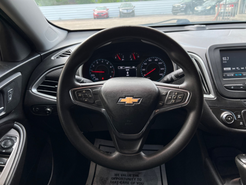Chevrolet Malibu 2017 price $9,995