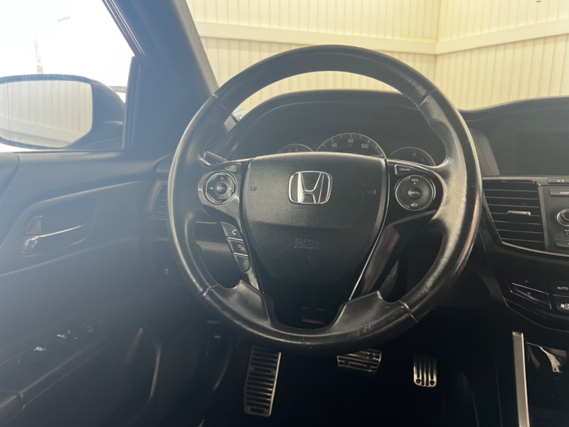 Honda Accord Sedan 2016 price $9,995