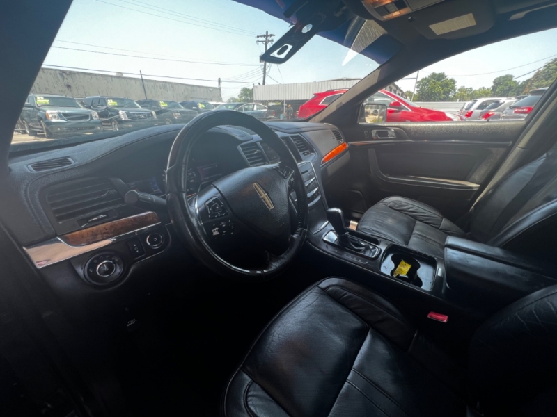 Lincoln MKS 2015 price $8,995