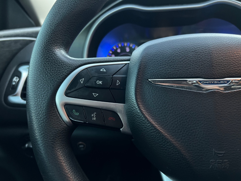 Chrysler 200 2015 price $6,995