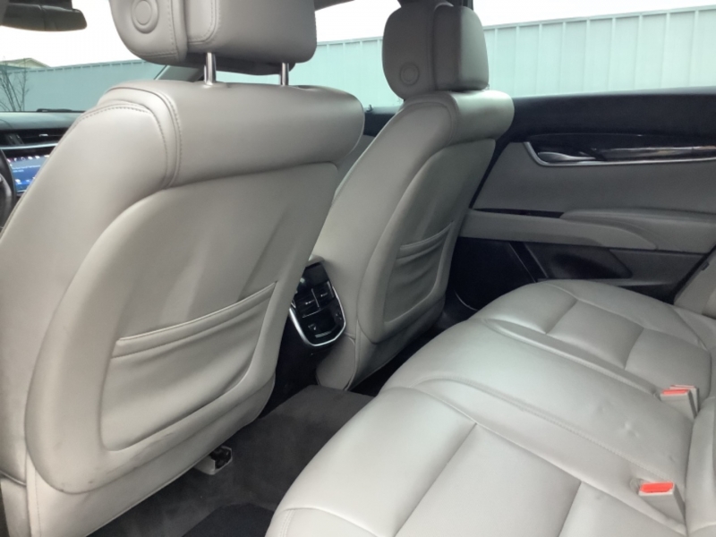 Cadillac XTS 2014 price $17,995
