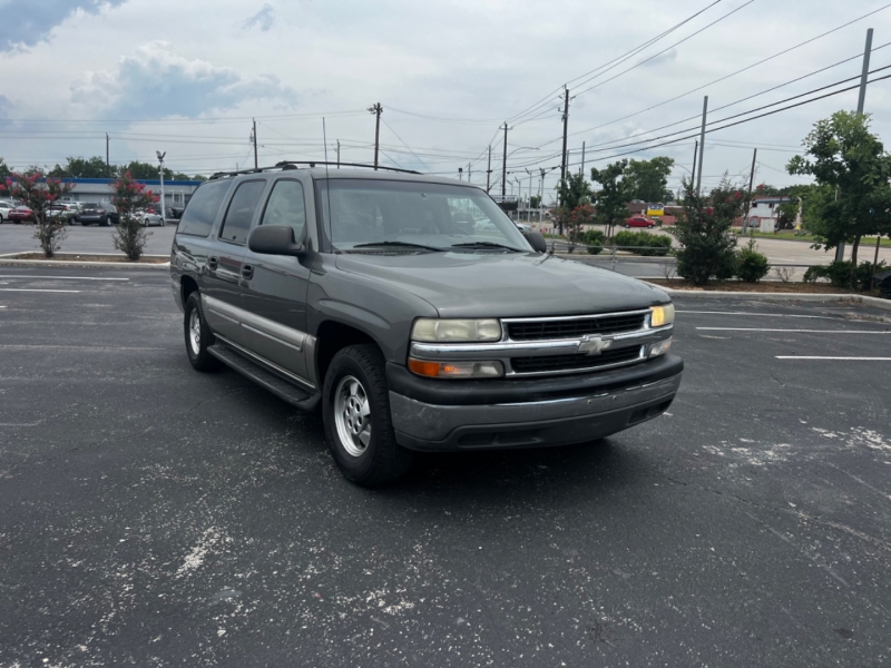 Chevrolet Suburban 2001 price $3,995