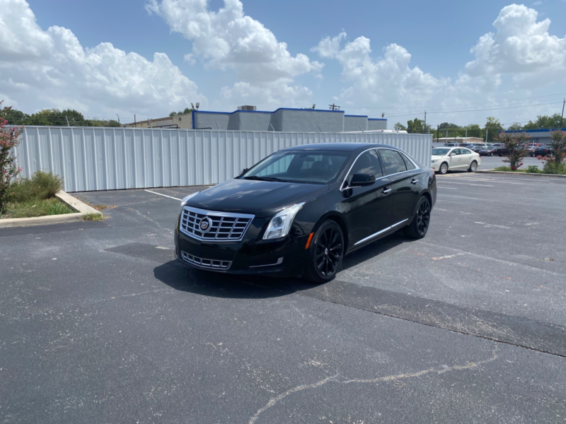 Cadillac XTS 2017 price $10,995
