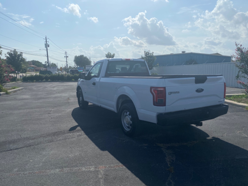 Ford F-150 2015 price $8,995
