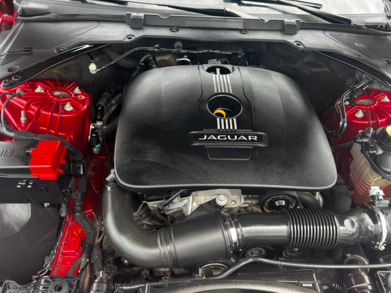Jaguar XE 2017 price $13,995
