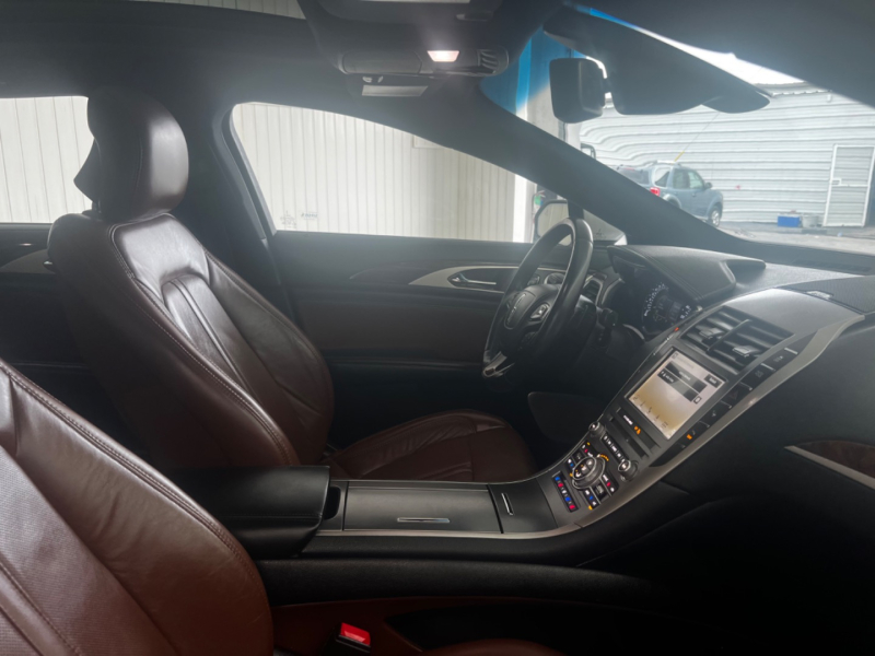 Lincoln MKZ 2019 price $24,995