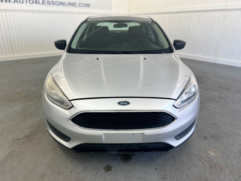 Ford Focus 2017 price $5,995