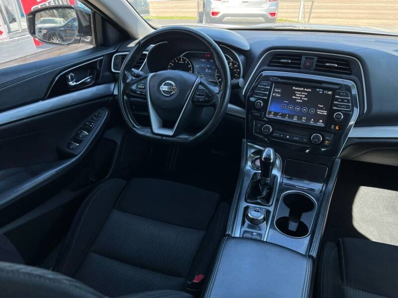 Nissan Maxima 2016 price $8,995