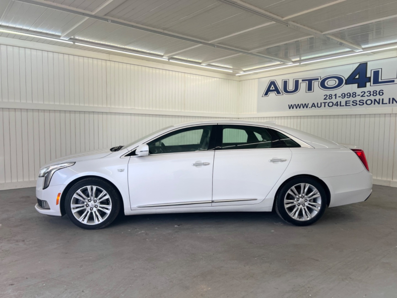 Cadillac XTS 2018 price $16,995