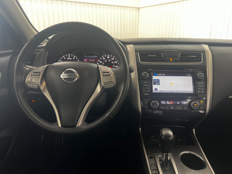 Nissan Altima 2015 price $11,995