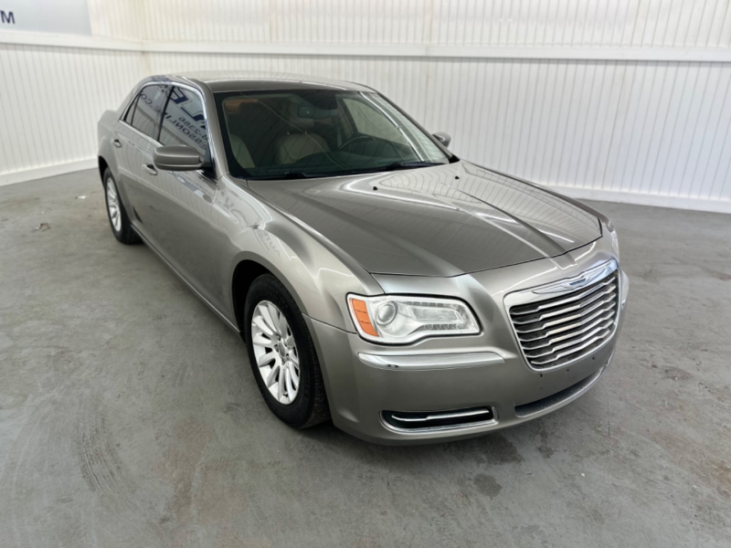 Chrysler 300 2014 price $6,995