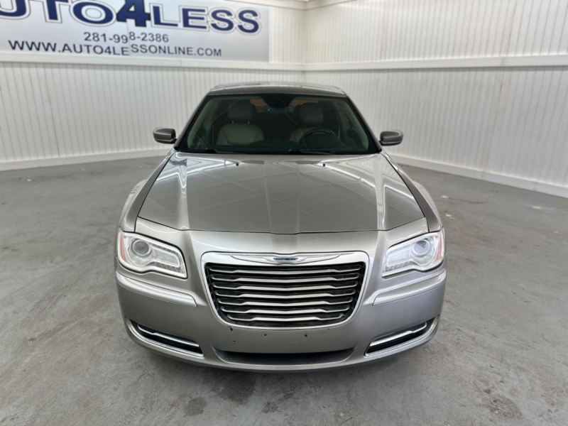 Chrysler 300 2014 price $6,995