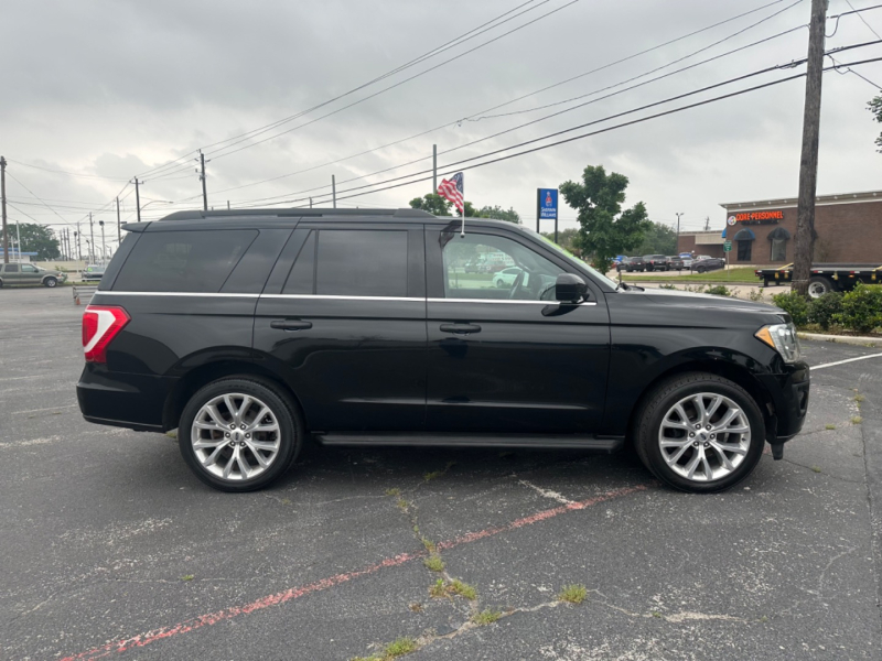 Ford Expedition 2018 price $19,995