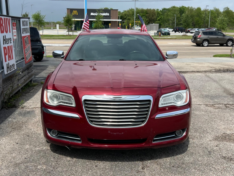 Chrysler 300 2011 price $7,995