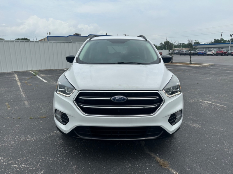 Ford Escape 2017 price $12,995