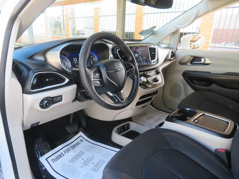 Chrysler Pacifica 2020 price $16,995