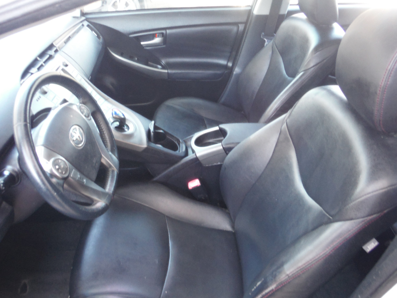 Toyota Prius 2013 price $8,200