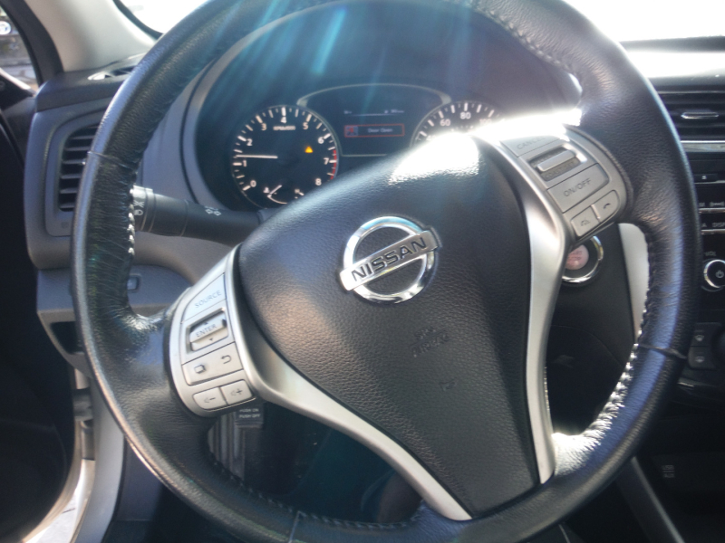 Nissan Altima 2015 price $6,900