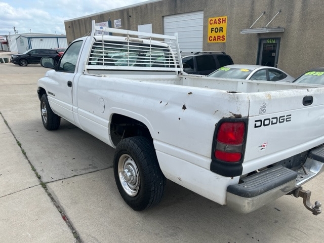 Dodge Ram 2500 2001 price $4,550