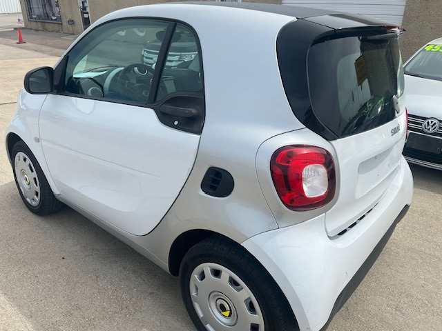Smart fortwo 2016 price $7,950