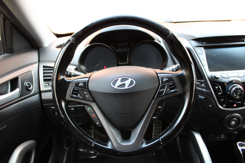 Hyundai Veloster 2015 price $11,991