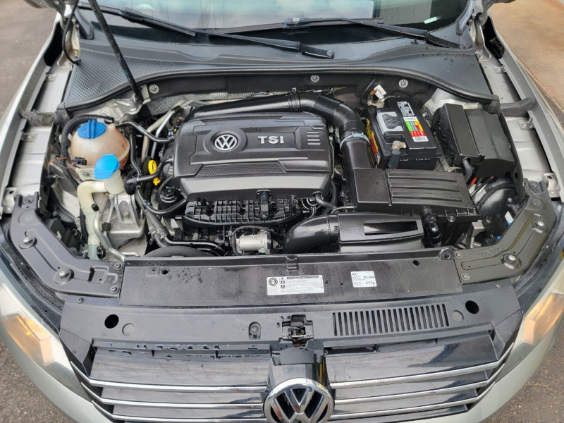 Volkswagen Passat 2014 price $7,999