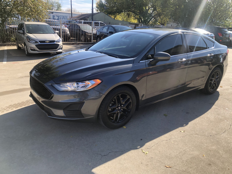 Ford Fusion 2019 price $16,500