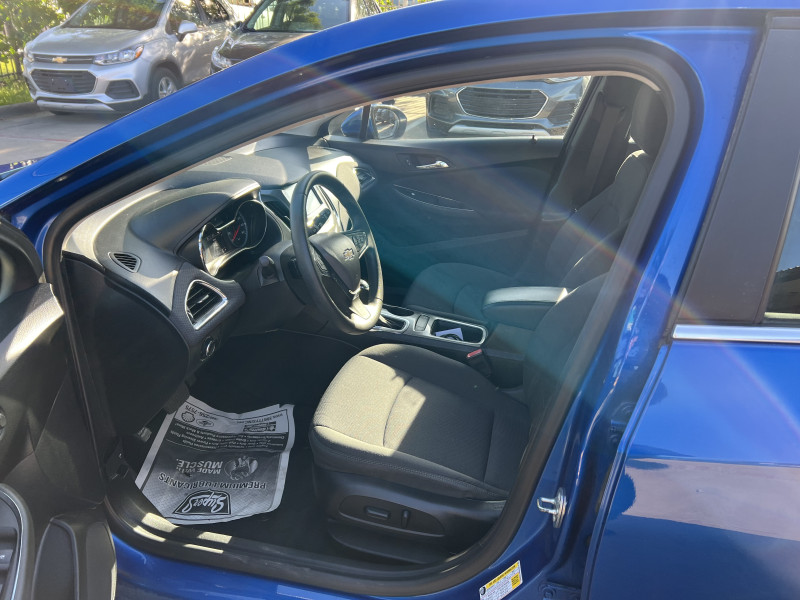 Chevrolet Cruze 2017 price $12,900