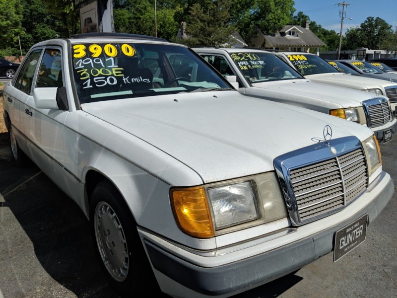 Mercedes-Benz 300-Class 1991 price $3,999