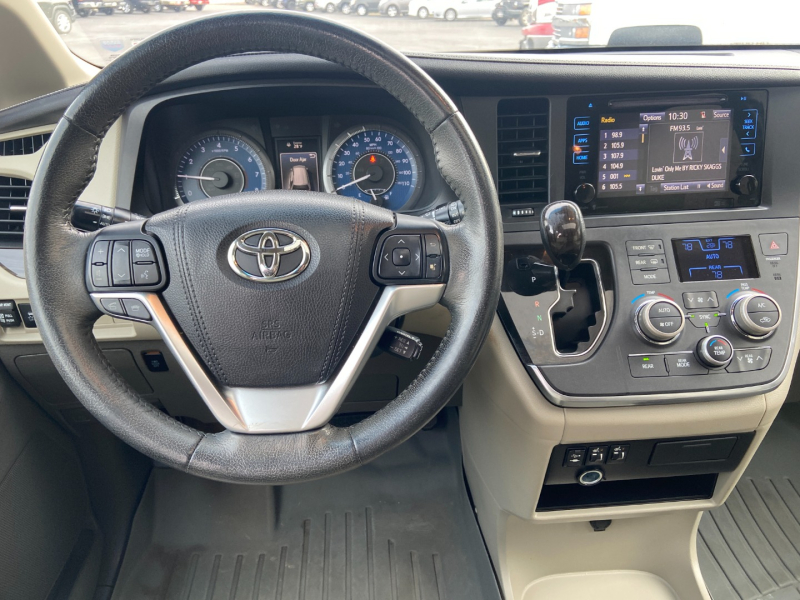 Toyota Sienna 2015 price $19,990